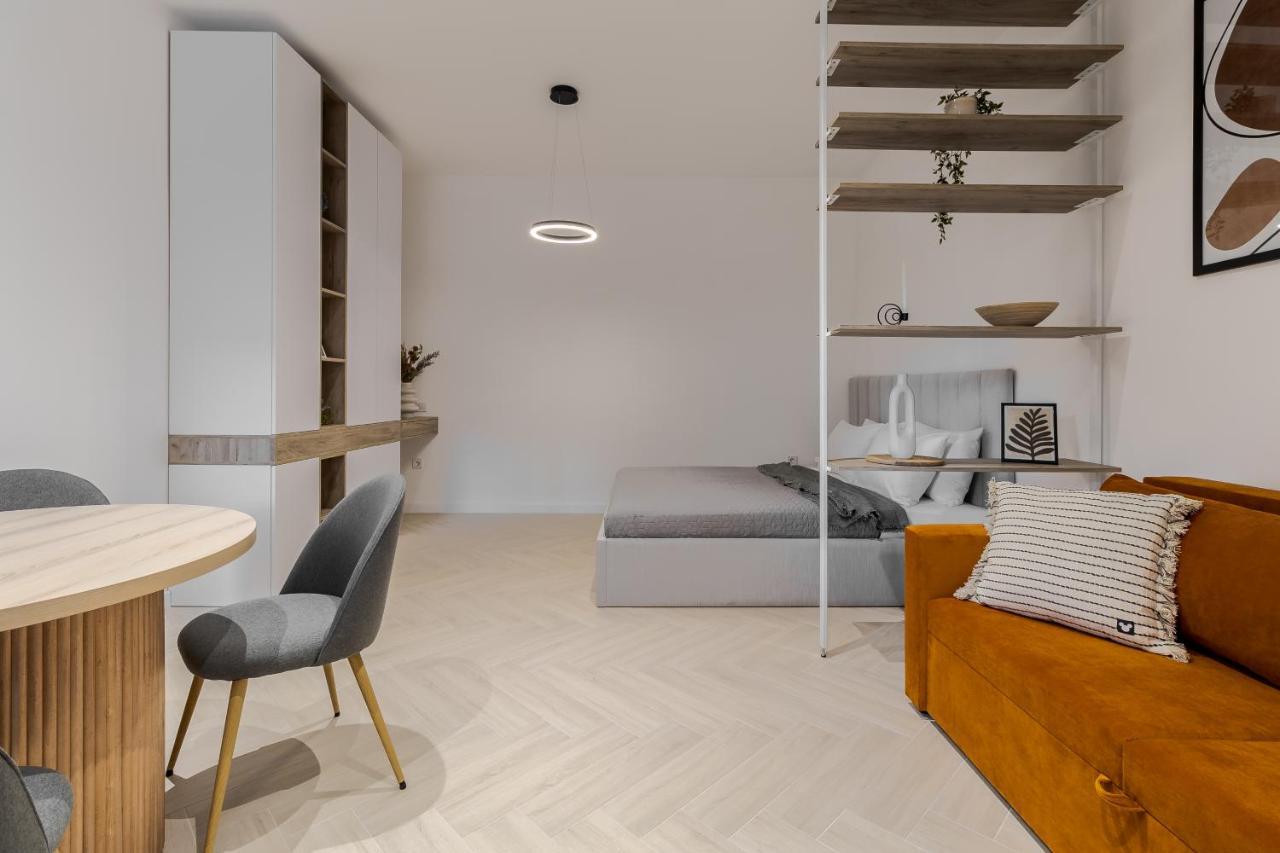 Inshiapartments On Ferentsa Lista Str Lviv Exterior photo